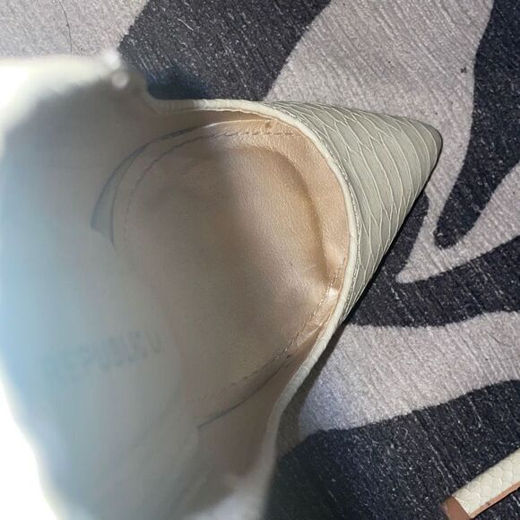 Shoe Republic LA Python print heels - Picture 4 of 15